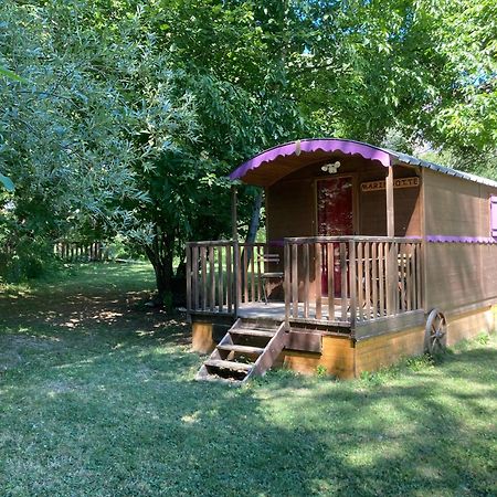 Camping, Hotel De Plein Air Les Cariamas Chateauroux-les-Alpes Zewnętrze zdjęcie