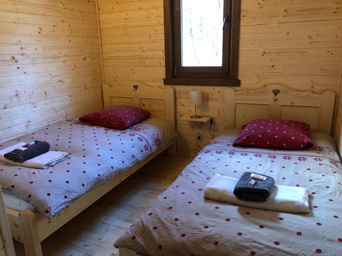 Camping, Hotel De Plein Air Les Cariamas Chateauroux-les-Alpes Zewnętrze zdjęcie