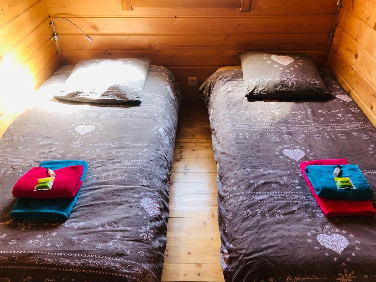 Camping, Hotel De Plein Air Les Cariamas Chateauroux-les-Alpes Zewnętrze zdjęcie