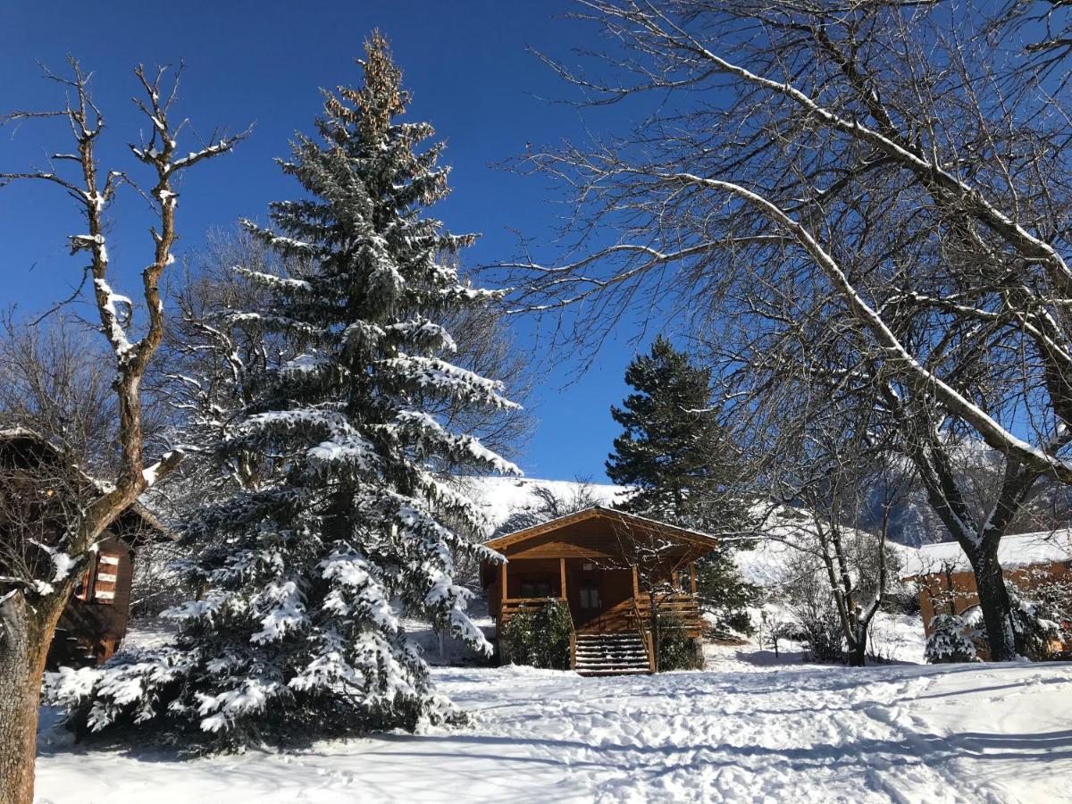 Camping, Hotel De Plein Air Les Cariamas Chateauroux-les-Alpes Zewnętrze zdjęcie