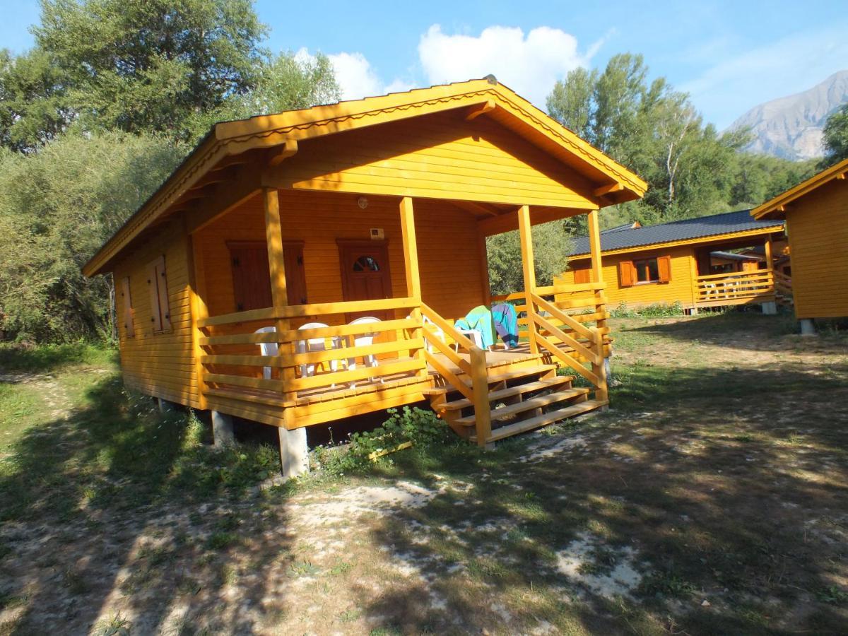 Camping, Hotel De Plein Air Les Cariamas Chateauroux-les-Alpes Pokój zdjęcie