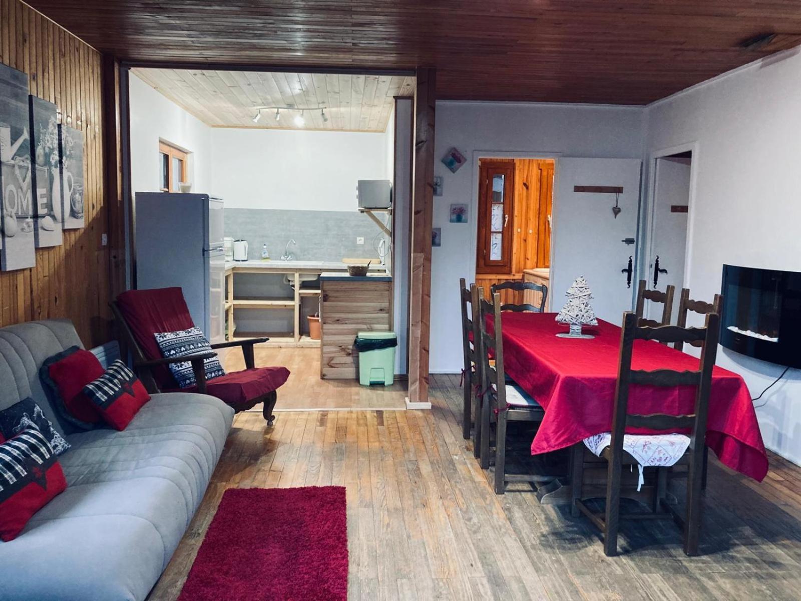 Camping, Hotel De Plein Air Les Cariamas Chateauroux-les-Alpes Zewnętrze zdjęcie