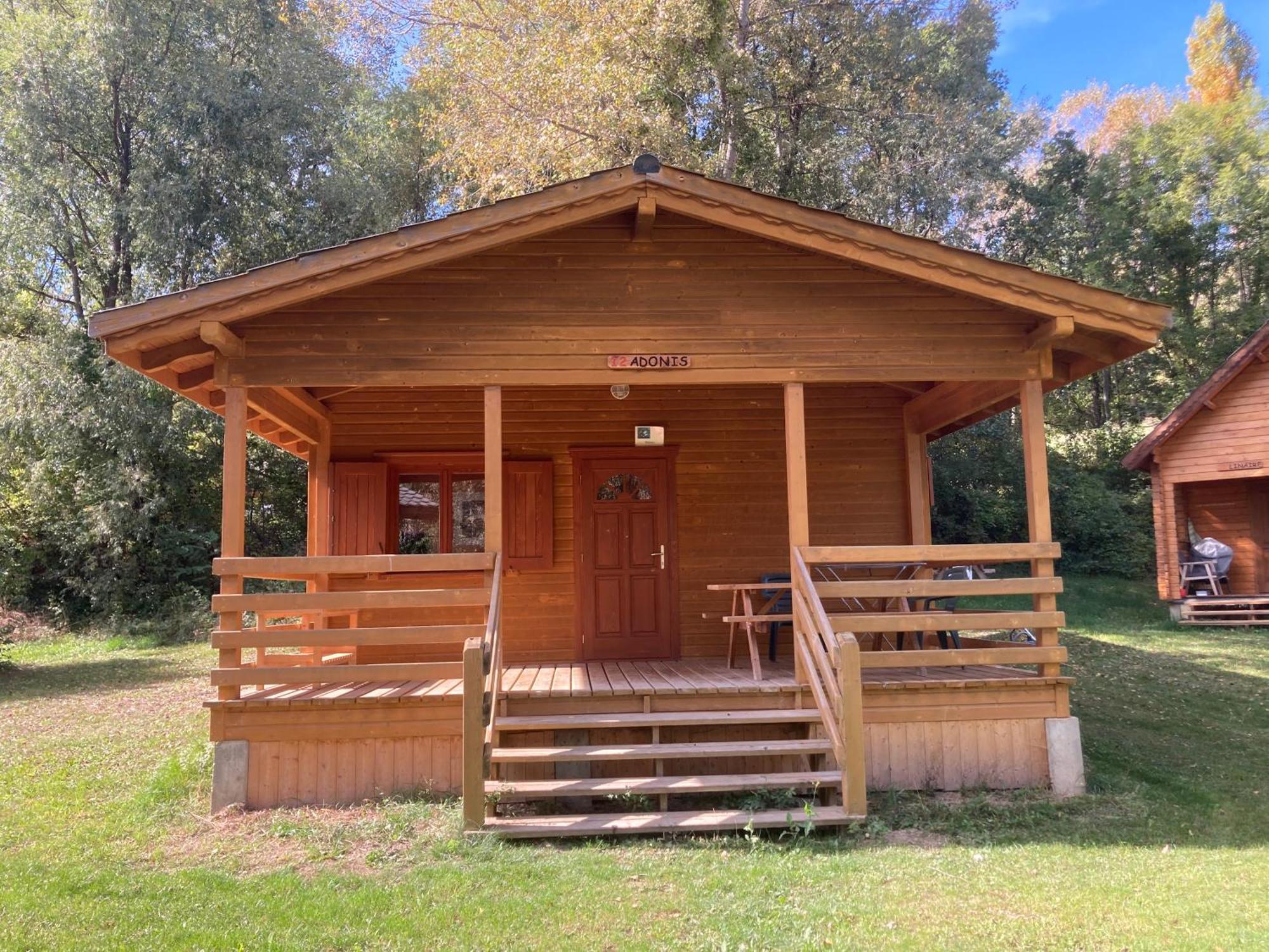 Camping, Hotel De Plein Air Les Cariamas Chateauroux-les-Alpes Zewnętrze zdjęcie