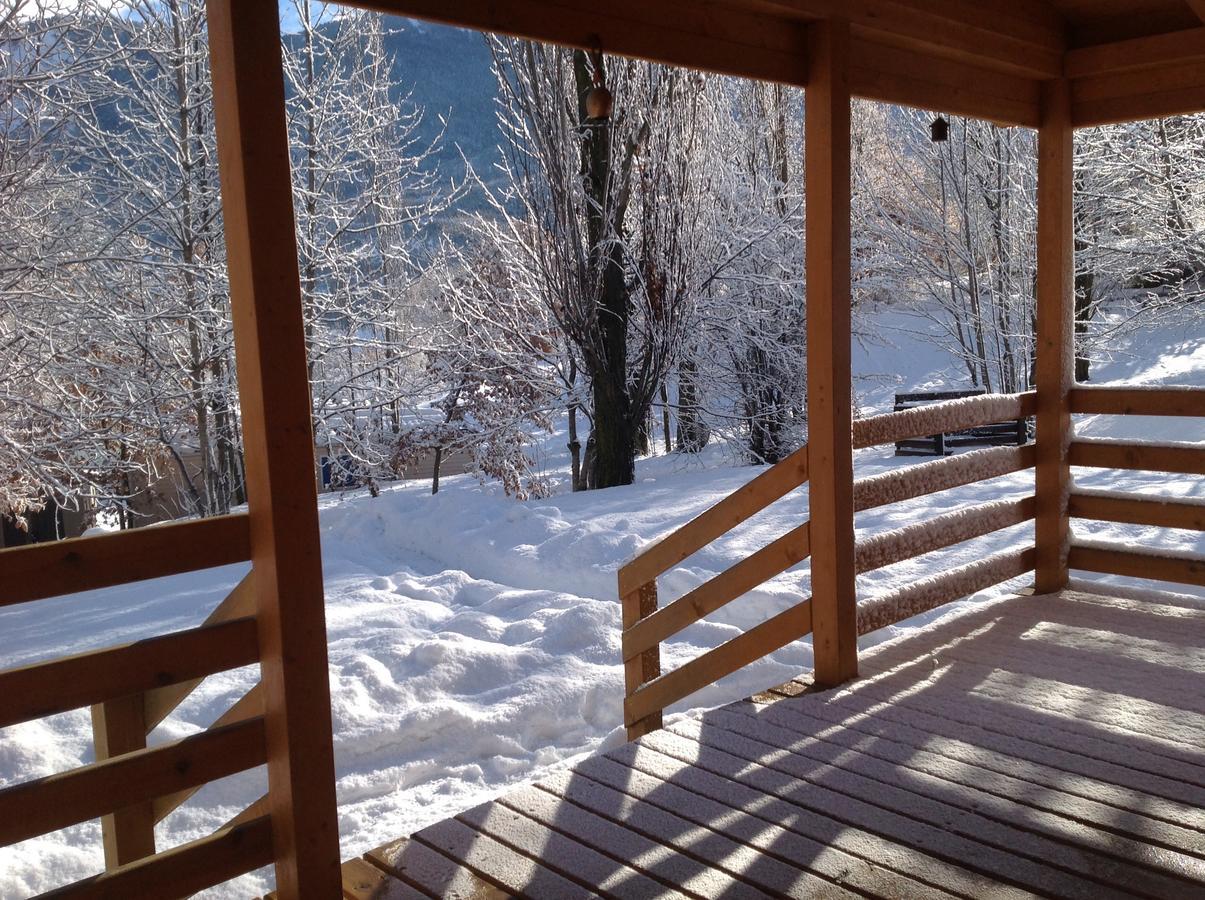 Camping, Hotel De Plein Air Les Cariamas Chateauroux-les-Alpes Zewnętrze zdjęcie