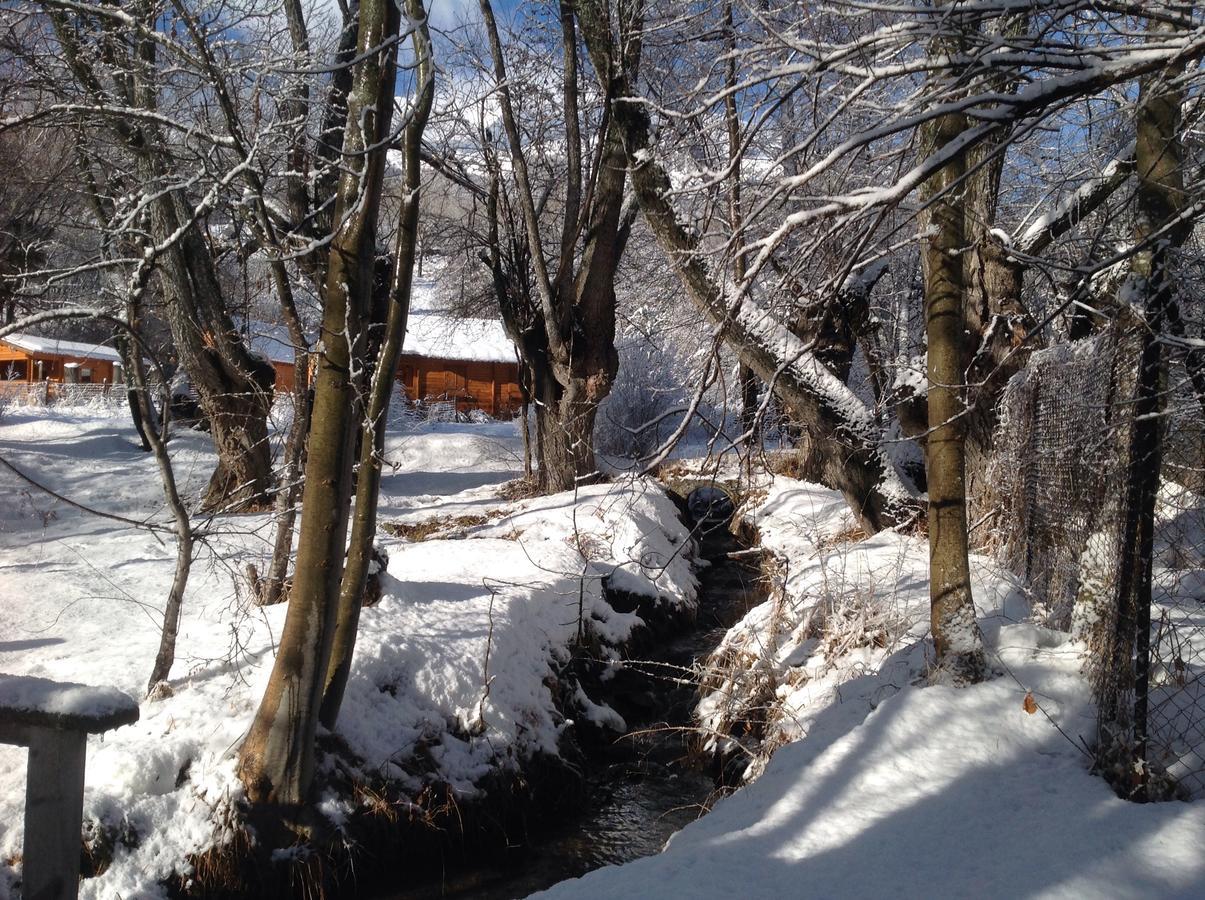 Camping, Hotel De Plein Air Les Cariamas Chateauroux-les-Alpes Zewnętrze zdjęcie