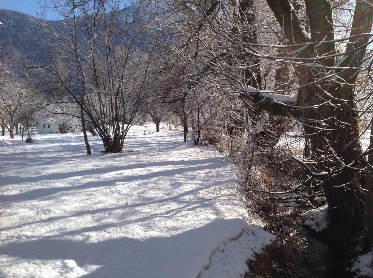 Camping, Hotel De Plein Air Les Cariamas Chateauroux-les-Alpes Zewnętrze zdjęcie
