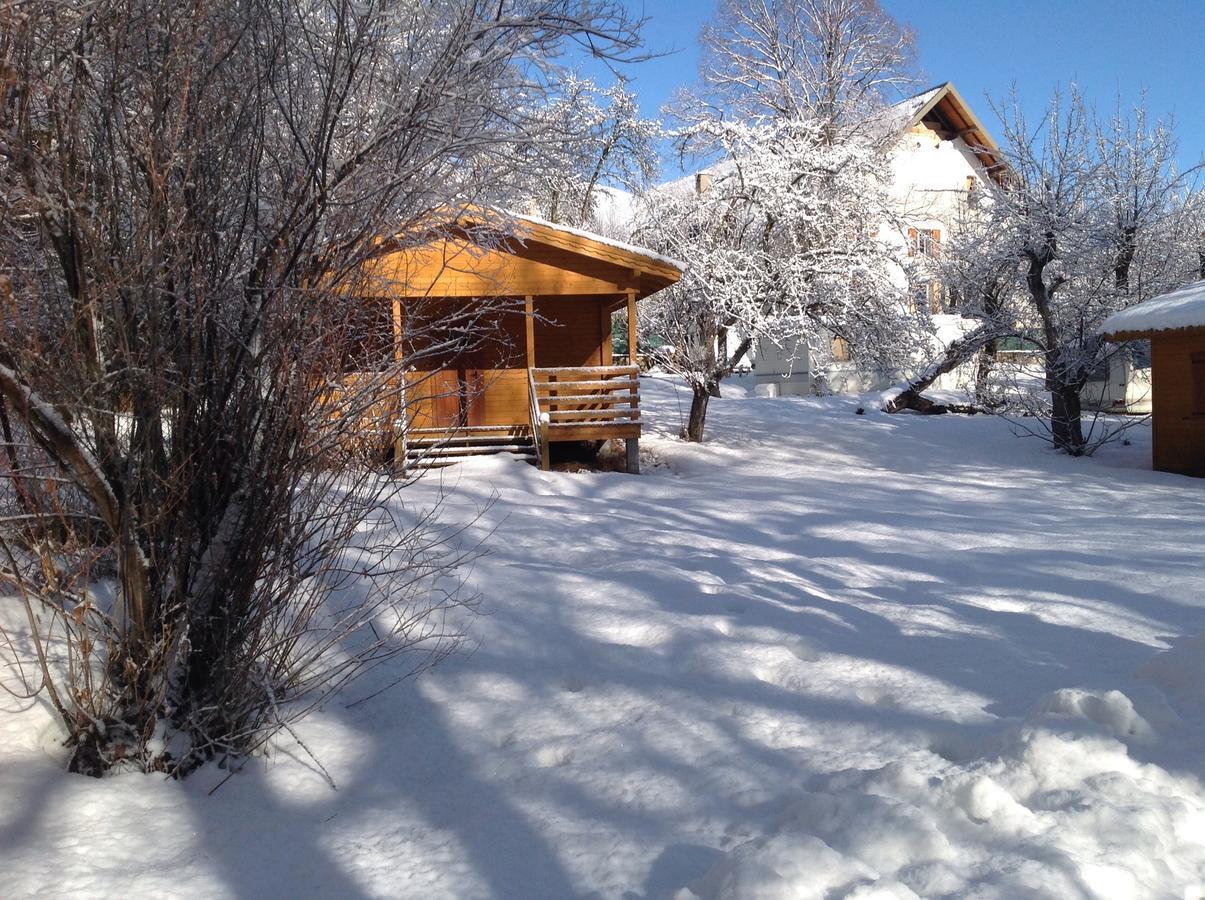 Camping, Hotel De Plein Air Les Cariamas Chateauroux-les-Alpes Zewnętrze zdjęcie