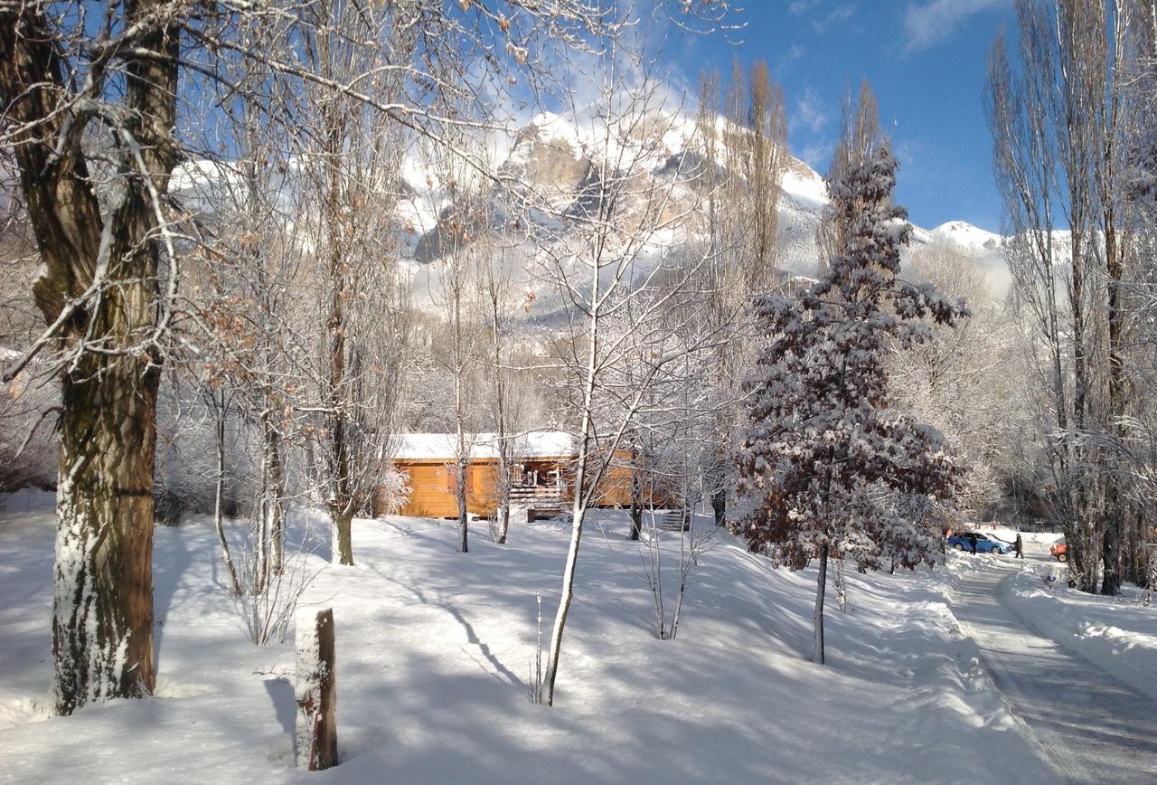 Camping, Hotel De Plein Air Les Cariamas Chateauroux-les-Alpes Zewnętrze zdjęcie